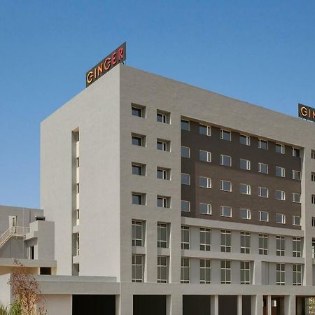 Hotel Ginger Sānand Extérieur photo