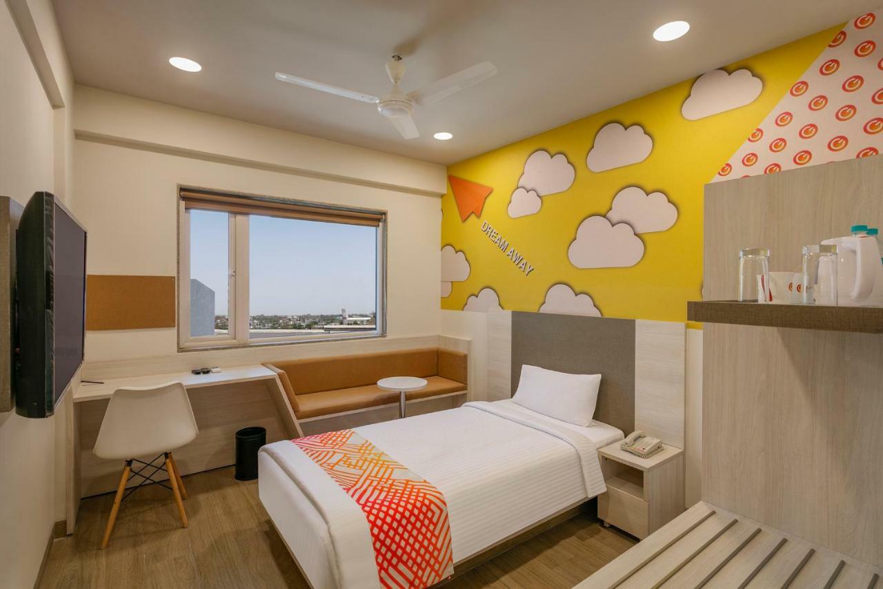 Hotel Ginger Sānand Extérieur photo