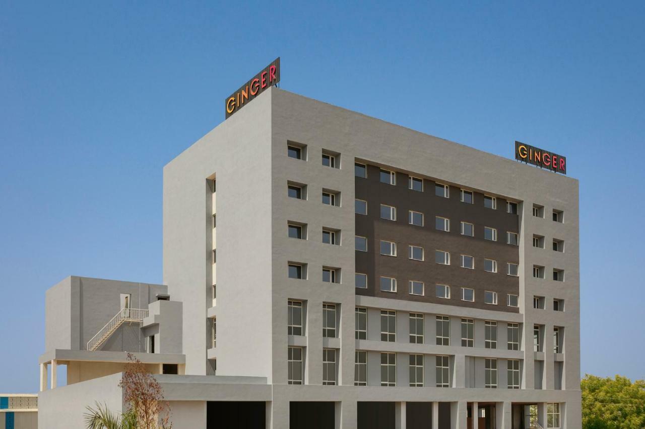 Hotel Ginger Sānand Extérieur photo