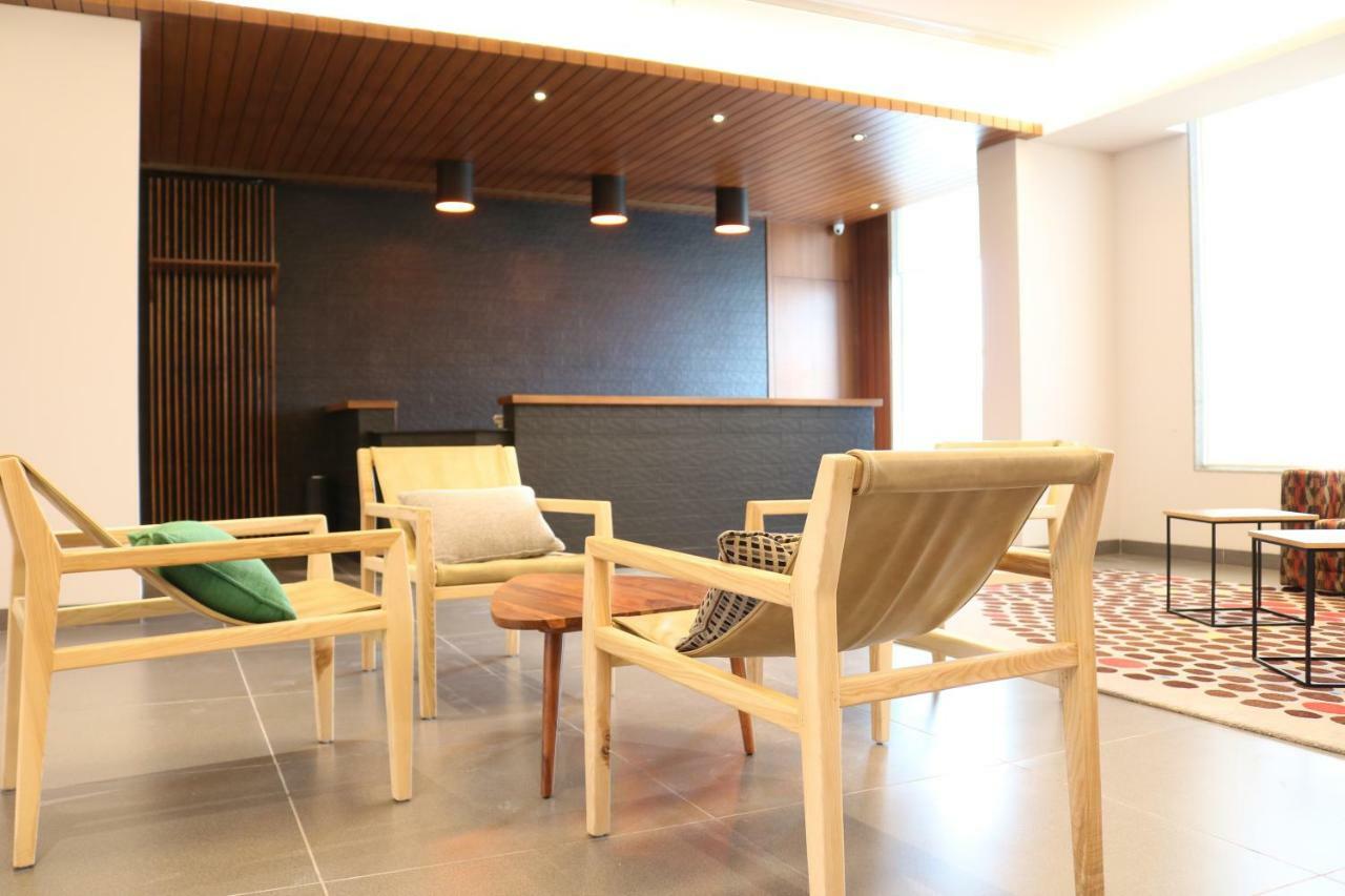 Hotel Ginger Sānand Extérieur photo